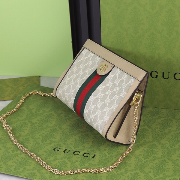 グッチバッグ背面デザイン